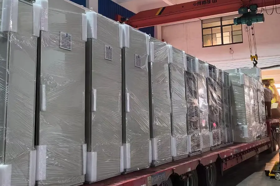 Packaging & Shipping