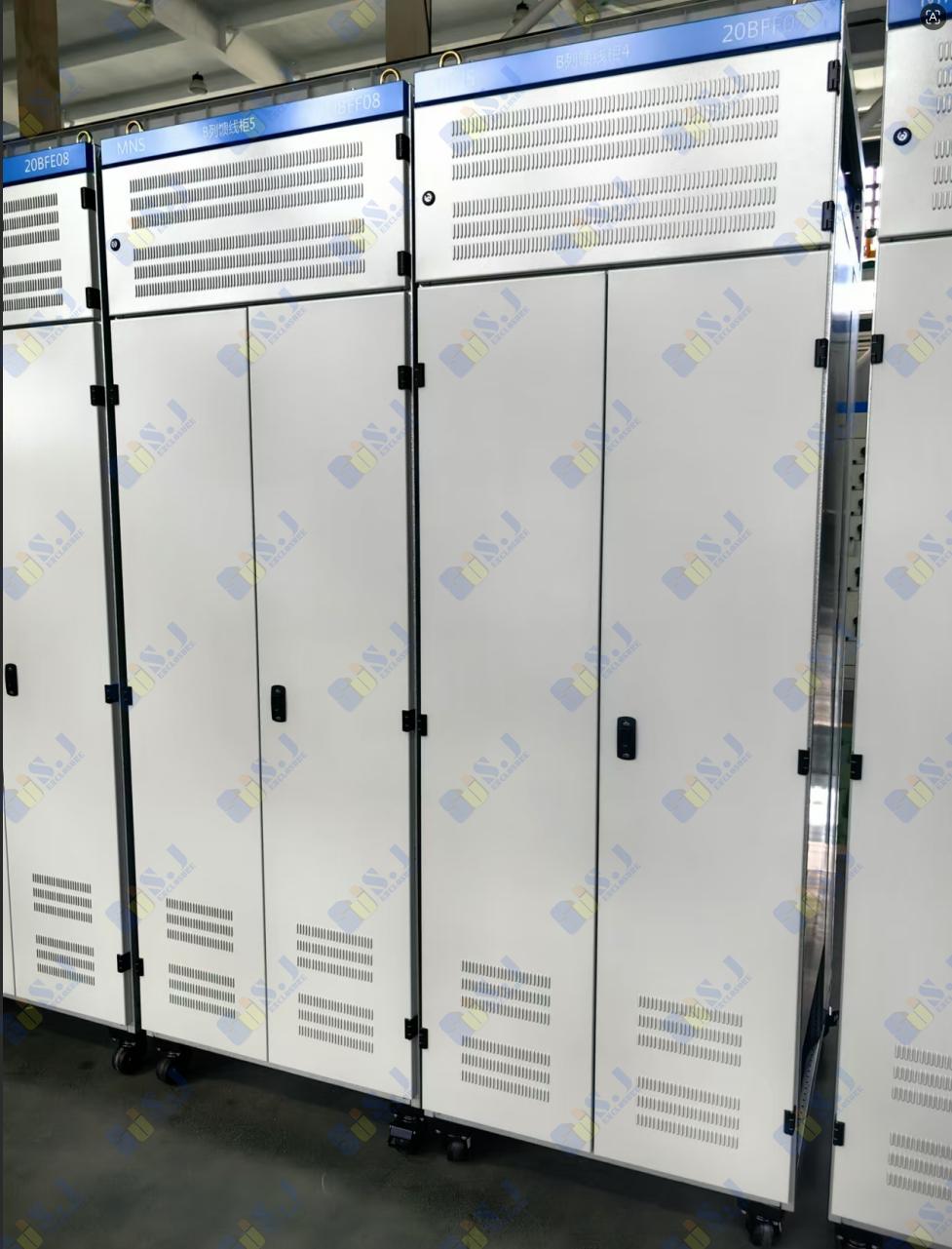 MNS Switchgear Main Breaker Compartment
